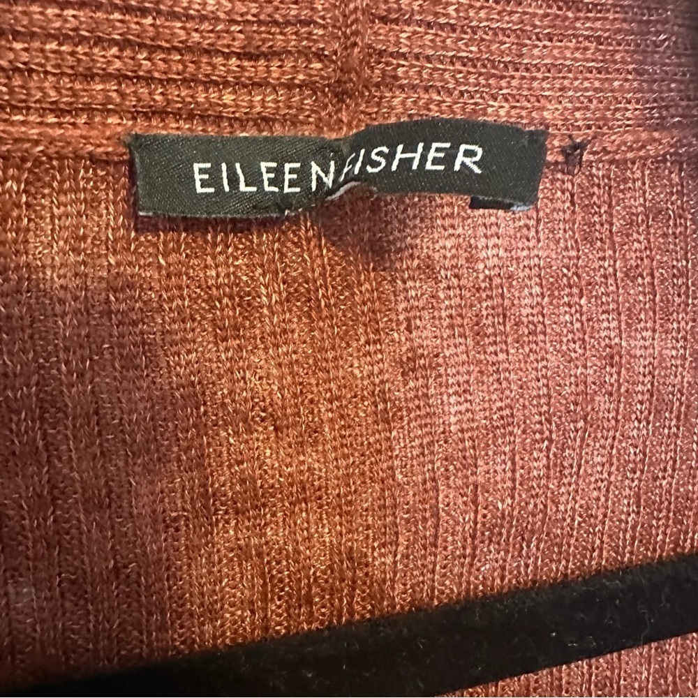 Eileen Fisher 100% organic linen light weight pocket cardigan. - Picture 4 of 5